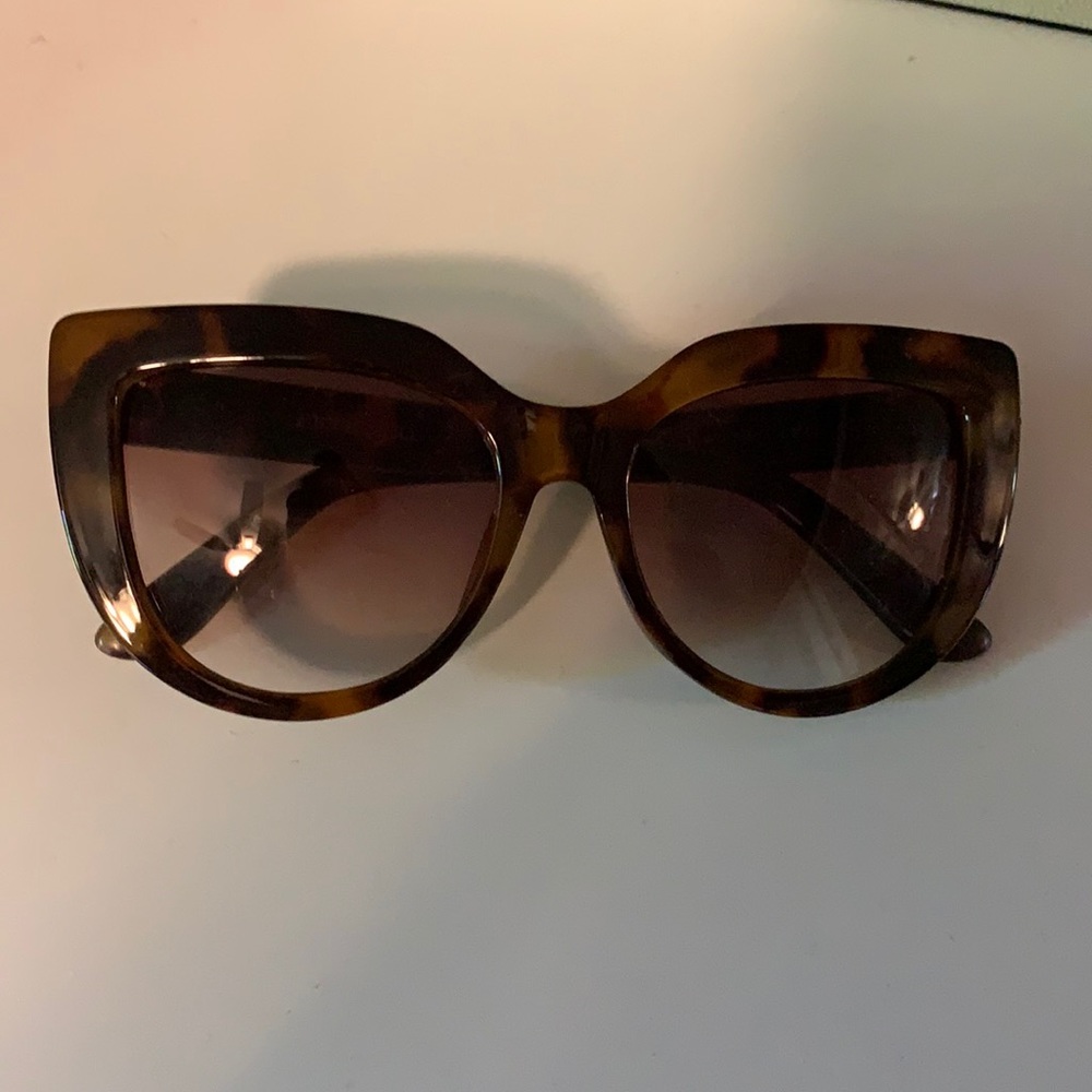 Frye & Co sunglasses